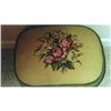 Image 1 : Needlepoint Sheraton Stool #981429