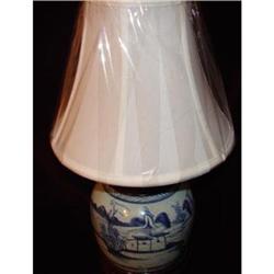 CHINESE EXPORT BLUE AND WHITE LAMP #987613