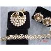 Estate Trifari Pearl Parure  Necklace Brooch #1021984