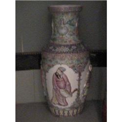  Exquisite Pocelain Vase  #999244