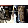Image 8 : 141cm USA Coca-Cola Vending Machine Bottle and Can