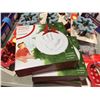 Image 2 : GROUP OF 8 POINSETTIA NAPKIN RINGS, APPROX 20 COOKIE CUTTERS (SOME WITH COMFORT GRIP HANDLES) LARGE