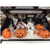 Image 2 : GROUP OF 16 HALLOWEEN PHOTO HOLDERS
