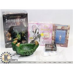 FLAT WITH TAROT CARDS, DRAGON CLAW