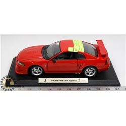1:18 DIE CAST MUSTANG 2000 SVT COBRA