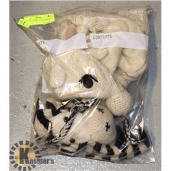 LOT OF 3 ANIMAL FACE TOQUES