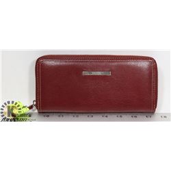 KENNETH COLE REACTION LADIES WALLET