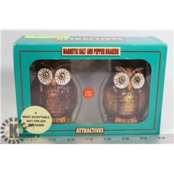 OWL SHAPE MAGNETIC SALT AND PEPPER SHAKER SET