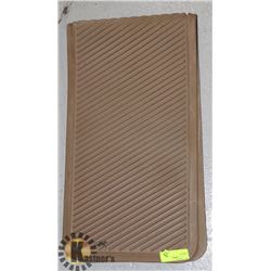 RUBBERQUEEN REAR OVERALL ALL SEASON CARMAT