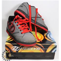 NEW PAIR OF HEELYS SHOES