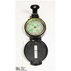 VINTAGE ENGINEER DIRECTIONAL COMPASS