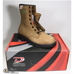 NEW STEEL TOE LEATHER BOOTS SIZE 8