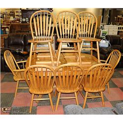 SOLID OAK TABLE WITH TWO LEAFS AND 8 CHAIRS