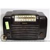Image 1 : PHILCO BAKELITE RADIO UNTESTED 1940S