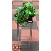 Image 1 : ARTIFICIAL PLANT ON METAL STAND WITH WOOD TOP