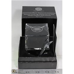 DIAMOND INFUSED AGE DEFYING THERMAL MASK MSRP $1000