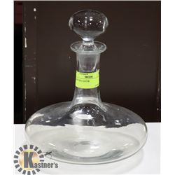 GLASS DECANTER