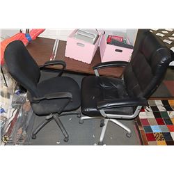 ASSORTED LOT INCL 2 CHAIRS, DESK, PRINTER, 2 WOOD