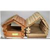 Image 1 : PAIR OF WOOD BIRD HOUSES.