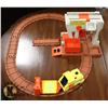 Image 1 : FISHER PRICE 1978 "LIFT & LOAD" WIND UP TRAIN TOY