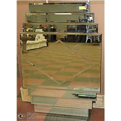 47"X33" MIRROR GEOMETRIC DECORATIVE BY LA VERRERIE