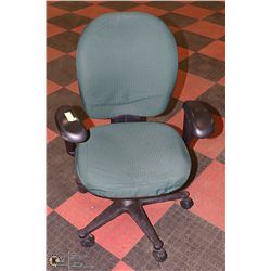 GREEN ROLLING SWIVEL OFFICE CHAIR WITH ARMS