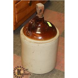 6 GALLON MEDALTA RED WING CROCK JUG NO CRACKS