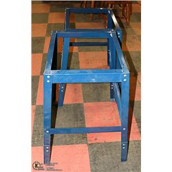 PAIR OF MASTERCRAFT STANDS