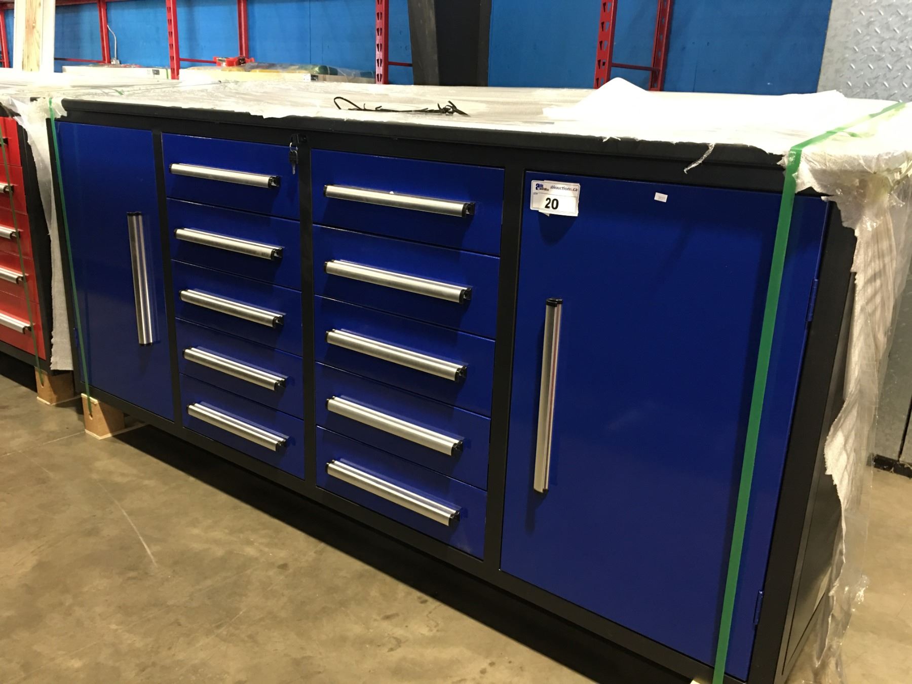 STEELMAN 7' WORKBENCH WITH 10 DRAWERS 2 CABINETS. DRAWERS WITH LOCK ...