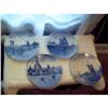 Image 1 : blue delf plates #994210
