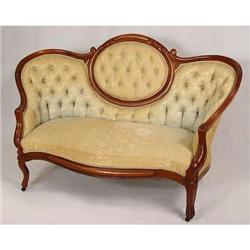 Stunning Victorian Walnut Framed Settee #994219
