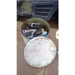 PALE CONTAINING ASSORTED TOOLS