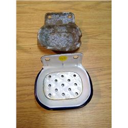 2 VINTAGE ENAMEL SOAP DISHES