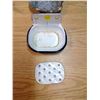 Image 2 : 2 VINTAGE ENAMEL SOAP DISHES
