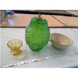 ENAMELWARE COLANDER AND SWAG LAMP GLASS