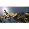 Image 5 : LOT OF BRASS ORNAMENTS