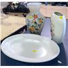 Image 1 : CERAMIC VASES AND TRAY