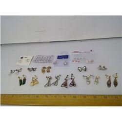 LOT OF EARRINGS