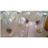 Image 3 : 9 GLASS BOTTLES