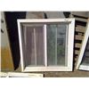 Image 4 : 2 WINDOWS W/ SLIDERS (42"X42")