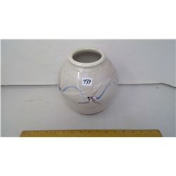 1971 HAND TURNED POTTERY VASE BY TED SNOW - HEIGHT 8 