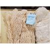 Image 5 : BEIGE LACE/CROCKET CURTAINS