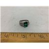 Image 1 : GREEN GLASS WHITE AUSTRALIAN CRYSTAL RING SIZE 6