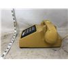 Image 2 : YELLOW DESK PHONE