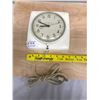 Image 1 : KITCHEN CLOCK - 1950S - WORKING - GENERAL ELECTRIC - 7"X7"  - ELECTRIC
