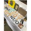 Image 1 : LOT OF WOODEN CRAFT LETTERS, TRAYS, AND COLLECTIBLES