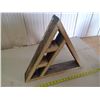 Image 2 : TRIANGULAR WOODEN FRAME (LARGE)
