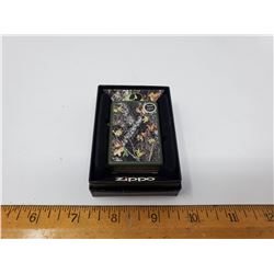 BRAND NEW ZIPPO LIGHTER (MOSSY OAK)