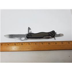 VICTORINOX SWISS UTILITY ARMY KNIFE (UNUSED)