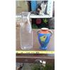 Image 2 : MILK JUG AND VASE